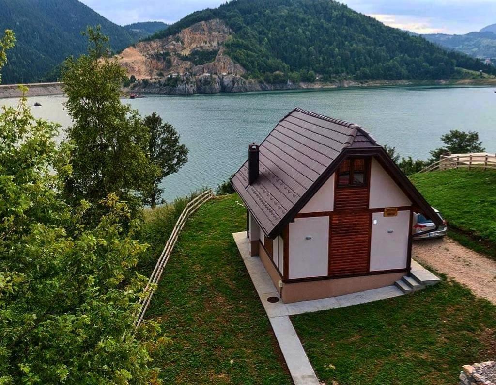 Zoranovi Konaci Дом отдыха *